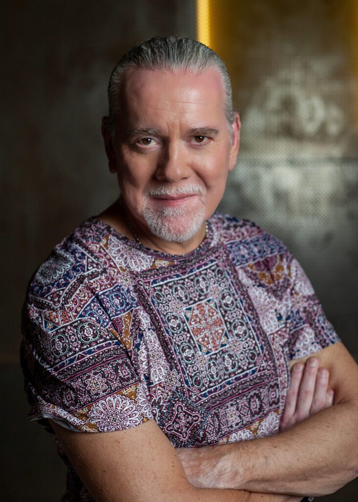 Jim Jidhed - Om oss